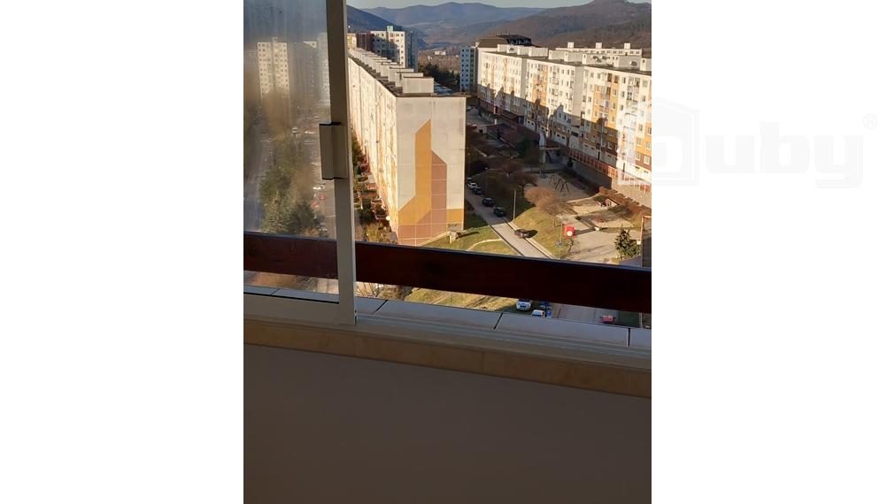 PREDAJ 3 IZBOVÝ BYT S LOGGIOU ROZKVET, POVAŽSKÁ BYSTRICA