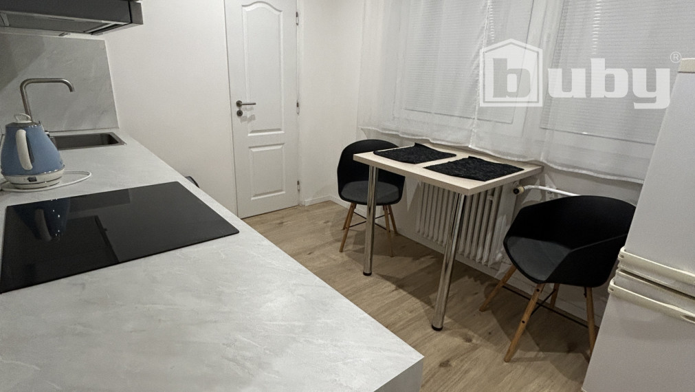 PRENÁJOM - MODERNÝ 3 IZBOVÝ BYT STRED POVAŽSKÁ BYSTRICA