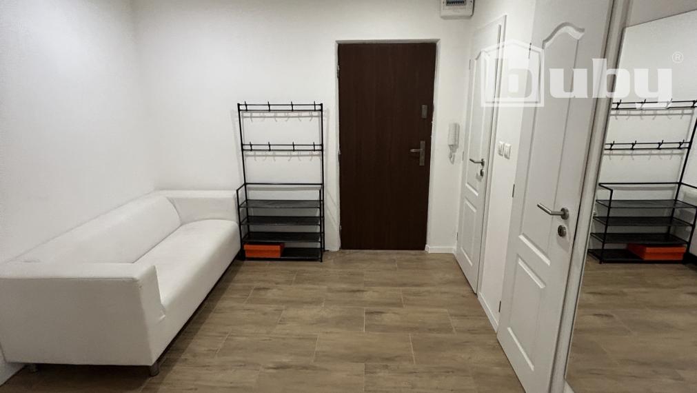 PREDAJ - MODERNÝ 3 IZBOVÝ BYT STRED POVAŽSKÁ BYSTRICA