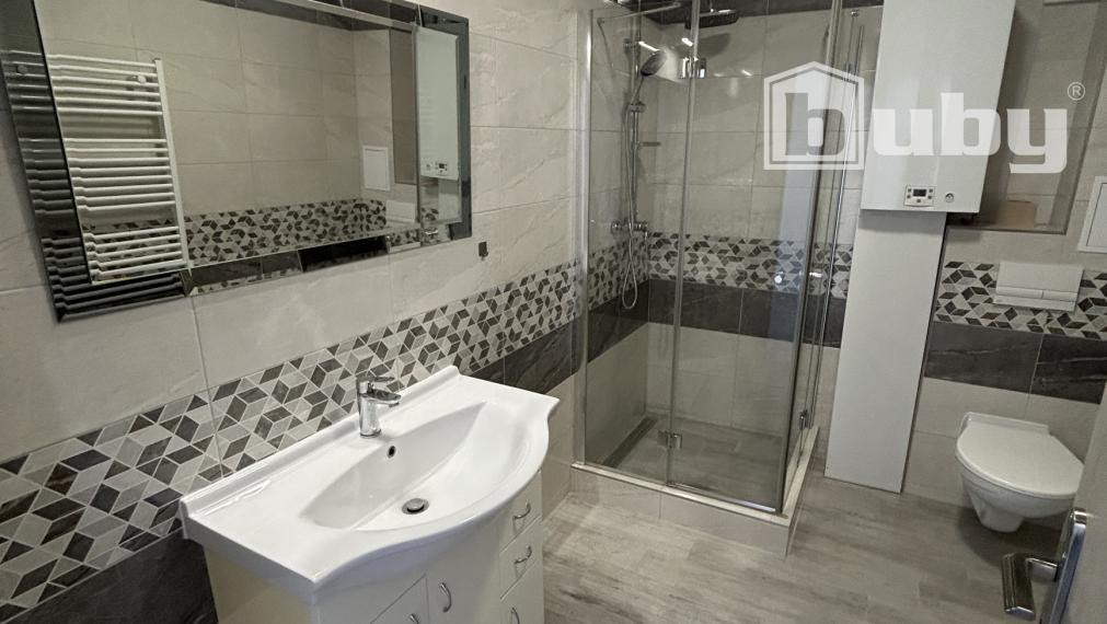 PRENÁJOM-3 IZBOVÝ BYT,73 m2, ul. SLÁDKOVIČOVA, POV. BYSTRICA