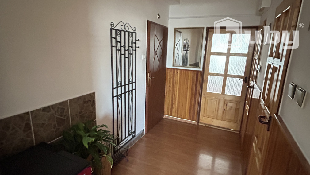 PRENÁJOM-ZARIADENÝ 4 IZB.BYT PAPRADNO,POVAŽSKÁ BYSTRICA