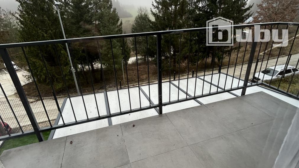 PRENÁJOM-NOVÝ,MODERNÝ,ZARIADENÝ 2 IZB.BYT V POV.BYSTRICI