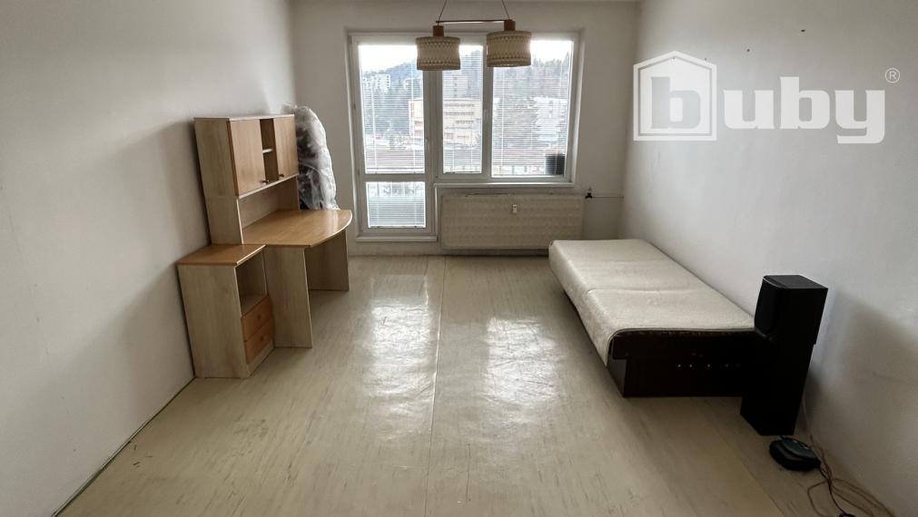 PREDAJ - VEĽKORYSÝ 3 IZBOVÝ BYT, STRED, POVAŽSKÁ BYSTRICA