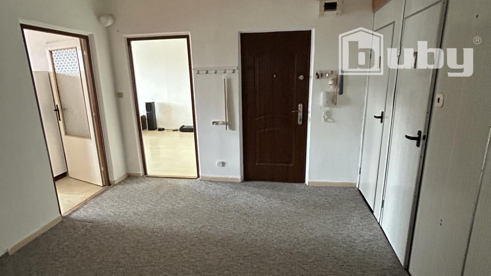 PREDAJ - VEĽKORYSÝ 3 IZBOVÝ BYT, STRED, POVAŽSKÁ BYSTRICA