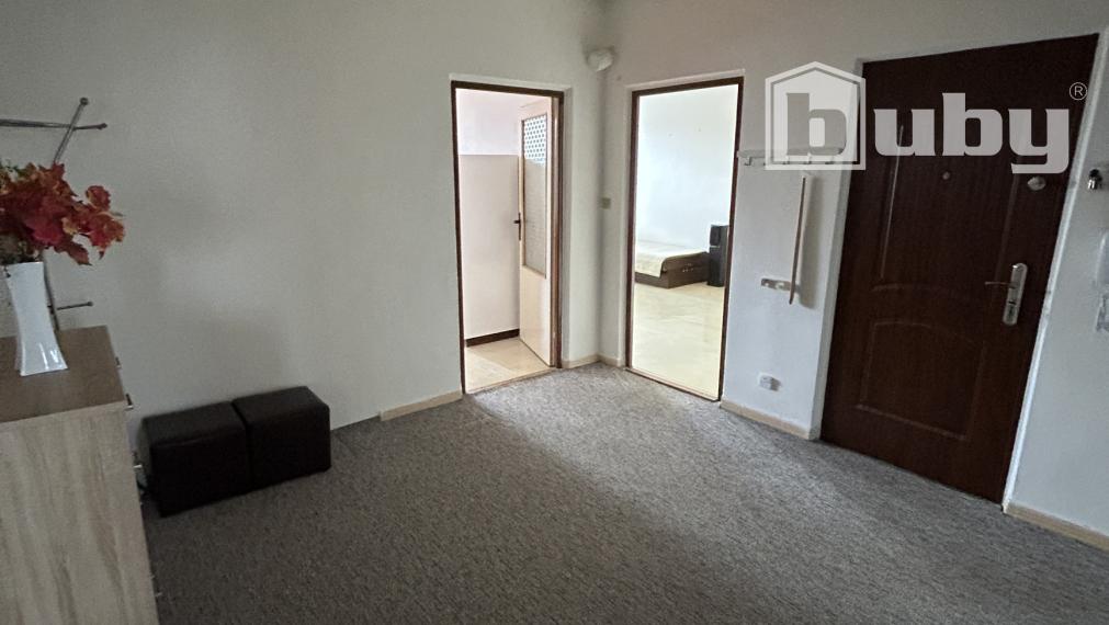 PREDAJ - VEĽKORYSÝ 3 IZBOVÝ BYT, STRED, POVAŽSKÁ BYSTRICA