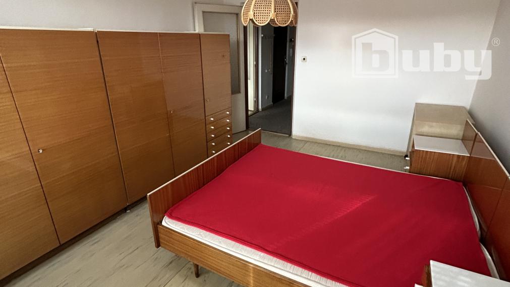 PREDAJ - VEĽKORYSÝ 3 IZBOVÝ BYT, STRED, POVAŽSKÁ BYSTRICA