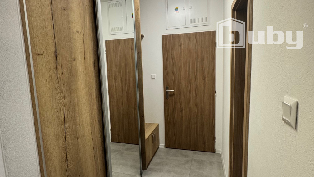 Prenájom1 izbový byt 39 m2, v novostavbe, Martin Podháj