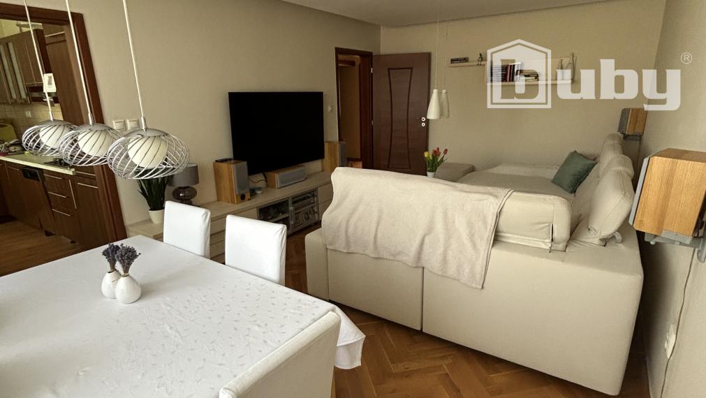 PREDAJ-TOP 3 IZBOVÝ BYT S 2 BALKÓNMI,STRED,POVAŽSKÁ BYSTRICA