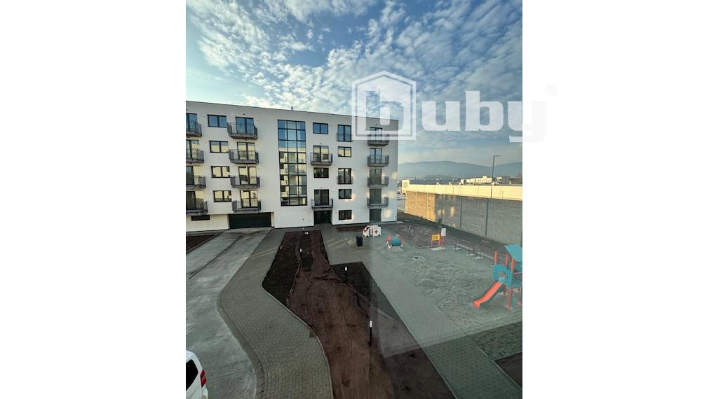 Prenájom 1 izbový byt 38 m2 s balkónom, novostavba, Martin