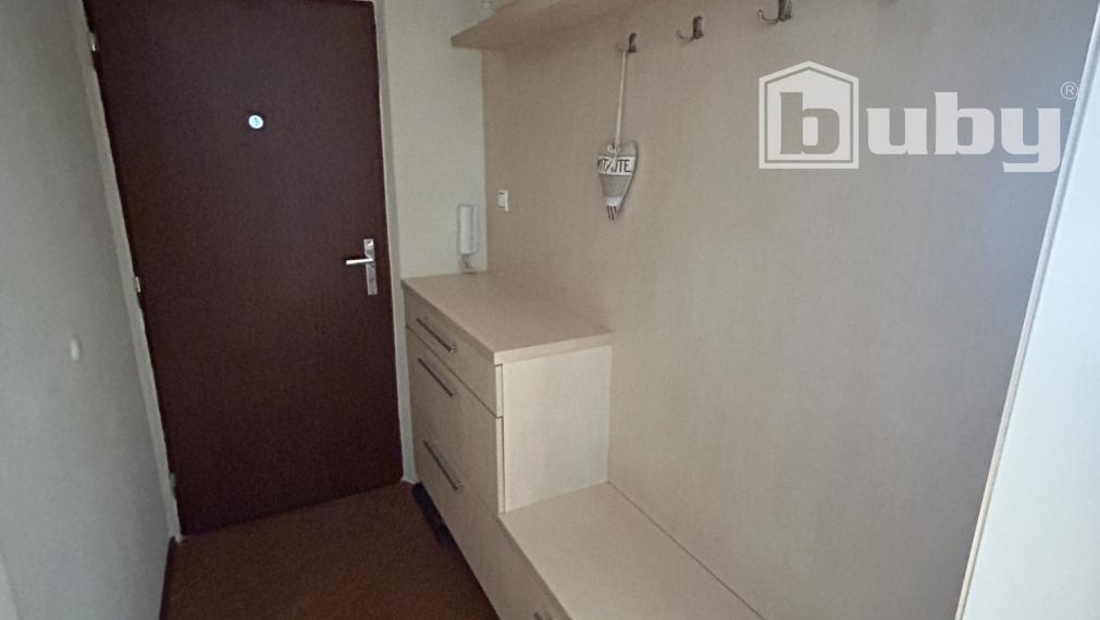 PREDAJ-TOP 3 IZBOVÝ BYT S 2 BALKÓNMI,STRED,POVAŽSKÁ BYSTRICA