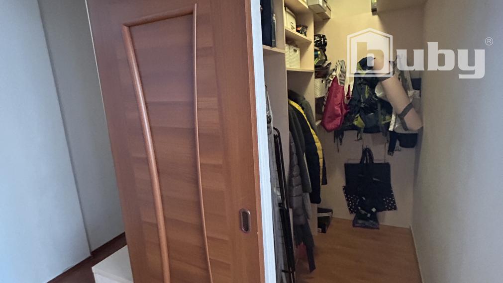 PREDAJ-TOP 3 IZBOVÝ BYT S 2 BALKÓNMI,STRED,POVAŽSKÁ BYSTRICA