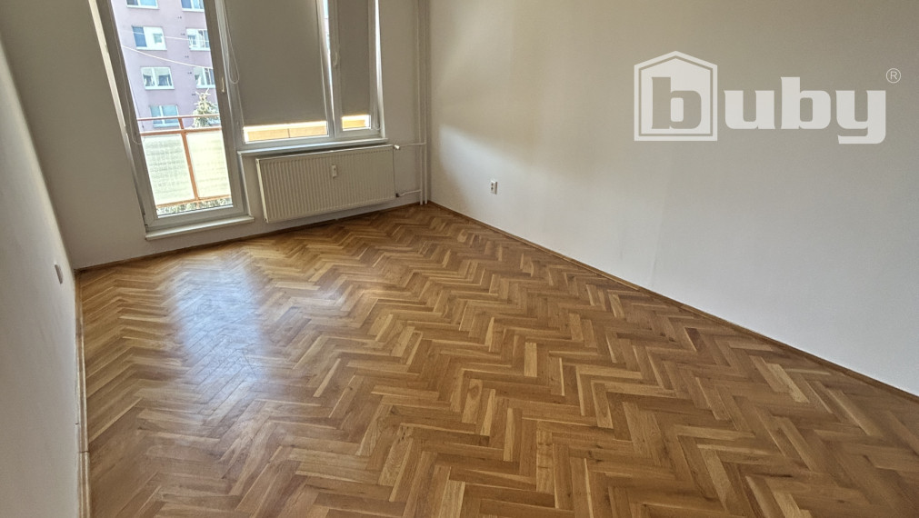PREDAJ-TOP 3 IZBOVÝ BYT S 2 BALKÓNMI,STRED,POVAŽSKÁ BYSTRICA