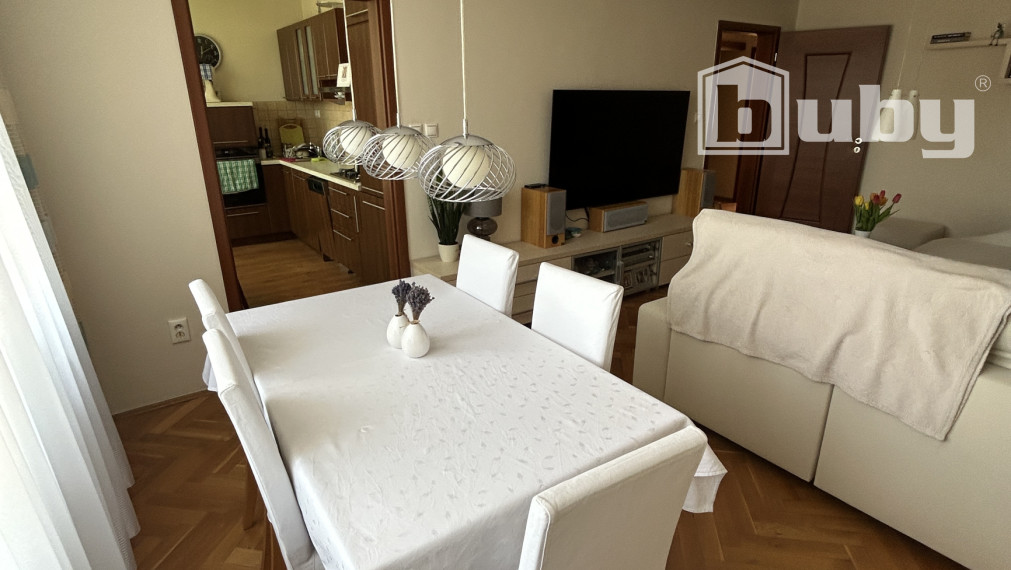 PREDAJ-TOP 3 IZBOVÝ BYT S 2 BALKÓNMI,STRED,POVAŽSKÁ BYSTRICA