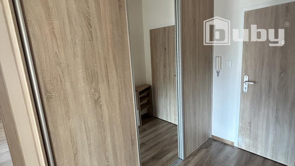 PREDAJ - TOP 3 IZBOVÝ BYT S LOGGIOU,LÁNSKA,POVAŽSKÁ BYSTRICA