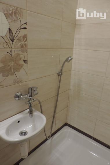 PREDAJ ÚTULNÁ GARSÓNKA LÁNSKA, POVAŽSKÁ BYSTRICA