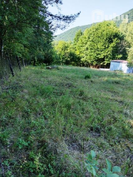 PREDAJ - POZEMOK NA SAMOTE DOLNÝ MILOCHOV OKRES POVAŽSKÁ BYSTRICA