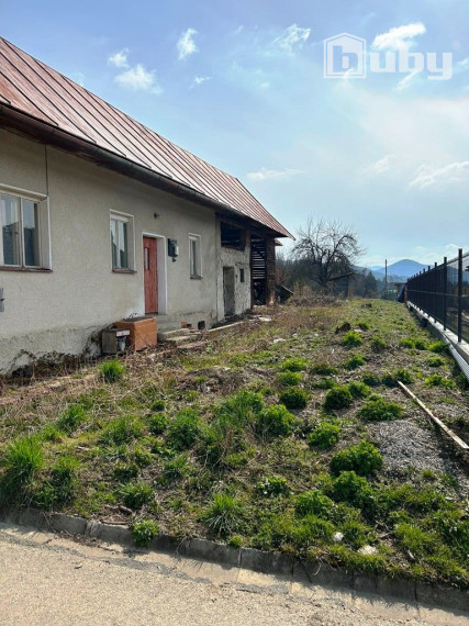 PREDAJ - RODINNÝ DOM DOLNÁ MARIKOVÁ OKRES POVAŽSKÁ BYSTRICA