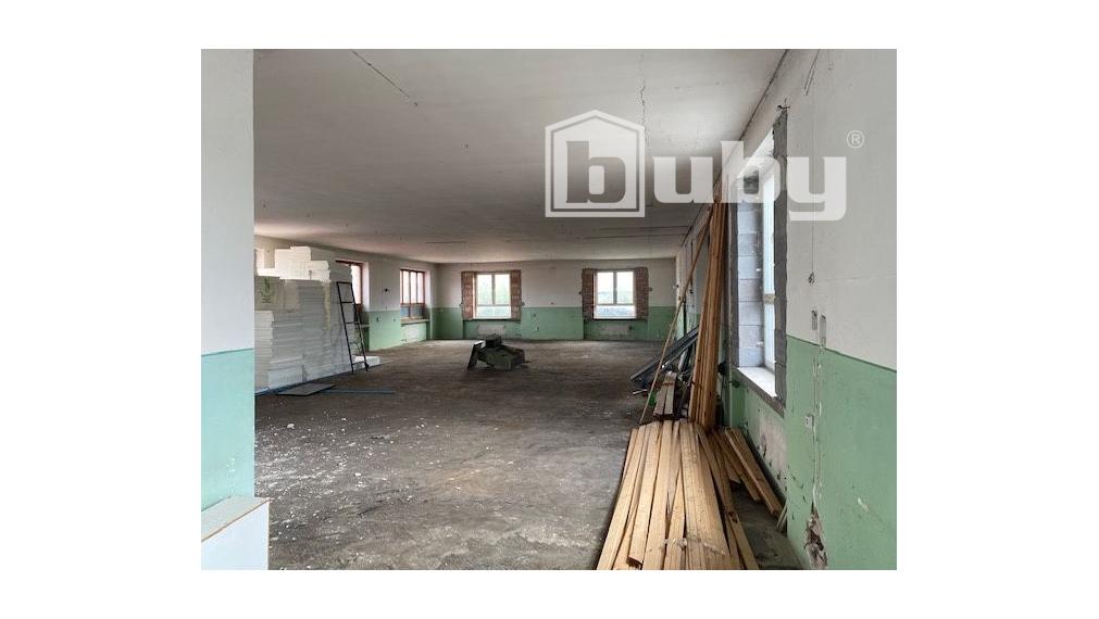 Prenájom komerčných priestorov 324 m2 Rajec