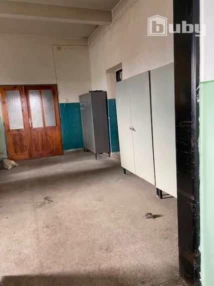 Prenájom komerčných priestorov 324 m2 Rajec