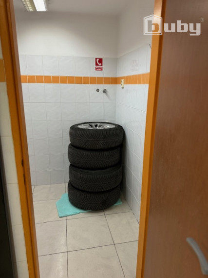 Prenájom skladové priestory 100 m2, Žilina Solinky