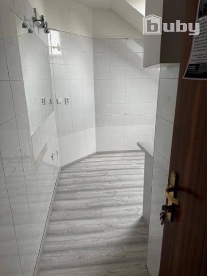 Prenájom kancelárie 8 m2, Žilina Solinky