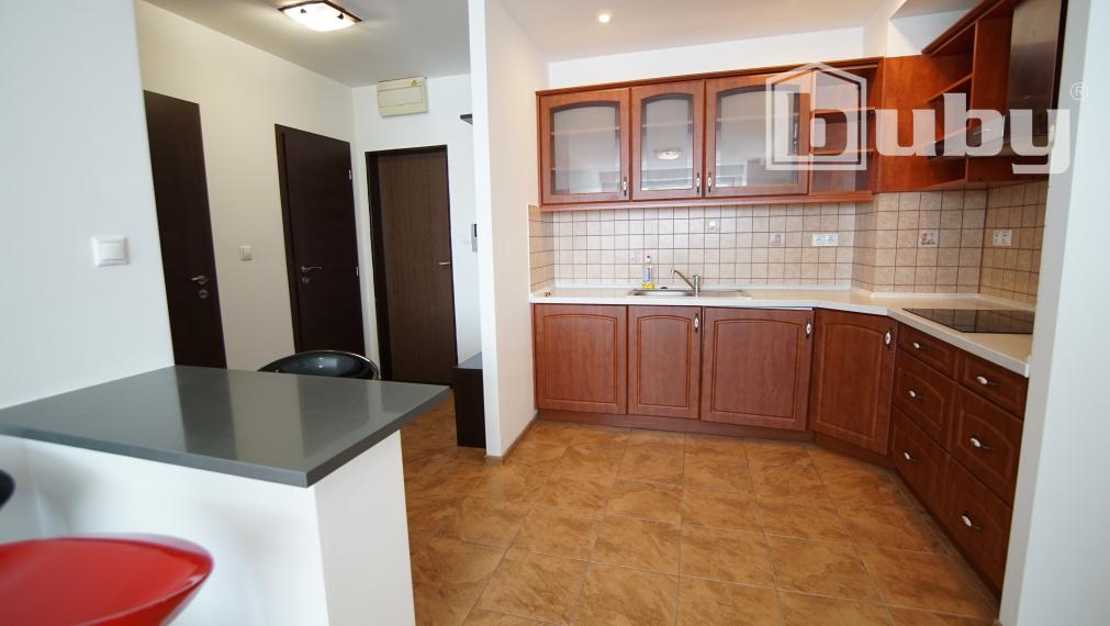 Menší 2 izbový byt v širšom centre Martina, na prenájom.