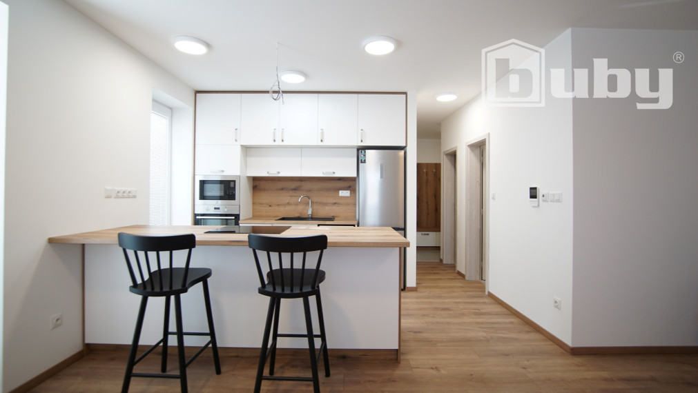 Veľký 2 iz byt v novostavbe s parkovacím miestom na prenájom, Martin.