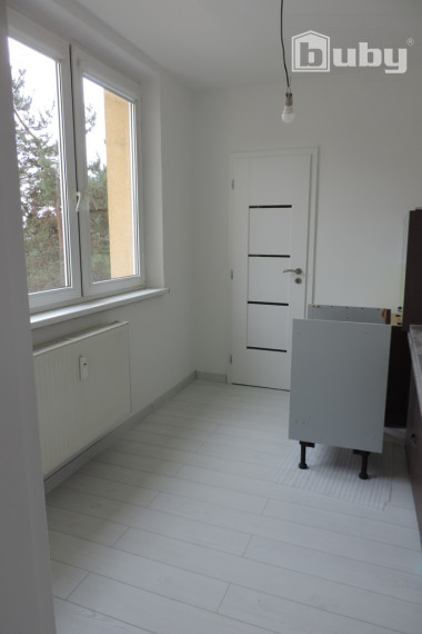 PREDAJ 2 IZBOVÝ BYT S BALKÓNOM, STRED POVAŽSKÁ BYSTRICA