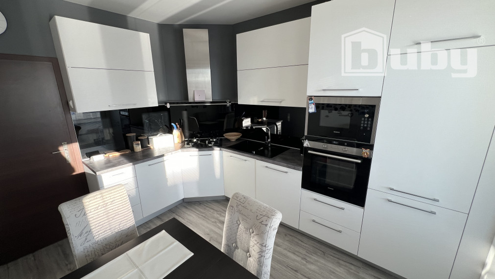 PREDAJ - MODERNÝ 3 IZBOVÝ BYT ROZKVET POVAŽSKÁ BYSTRICA