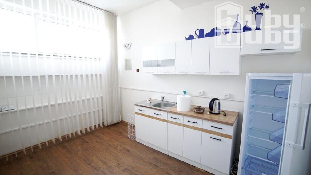 Skladové a výrobné priestory na prenájom, Martin - Priekopa