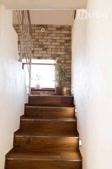 PREDAJ - 5 IZBOVÝ RODINNÝ DOM,BELUŠA, PÚCHOV, POZEMOK 726 m2