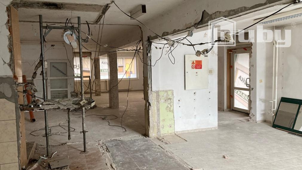 PRENÁJOM OBCHODNÉ PRIESTORY CENTRUM POVAŽSKÁ BYSTRICA