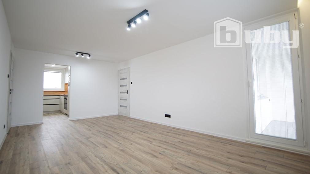 Predám 4 izbový byt po kompletnej rekonštrukcii, Martin - Priekopa.