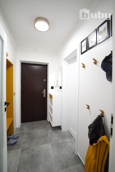 Predám štýlový 2 izbový byt, v centre Martina, kompletná rekonštrukcia.