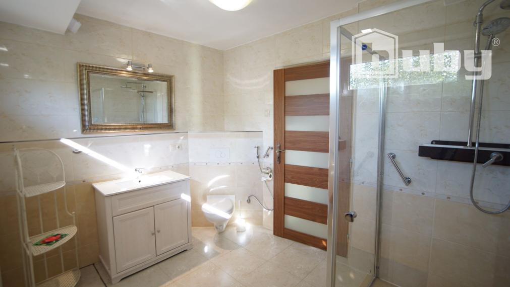 Prenajmem 2 izbový byt v rodinnom dome, na Bôriku v Žiline.