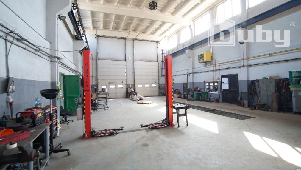 Komerčné priestory - priemyselná hala s výrobno-opravárenskou dielňou, v priemyselnej časti Martin - Košúty, na prenájom.