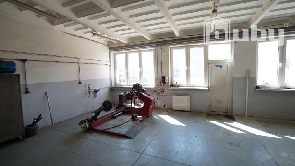 Komerčné priestory - priemyselná hala s výrobno-opravárenskou dielňou, v priemyselnej časti Martin - Košúty, na prenájom.