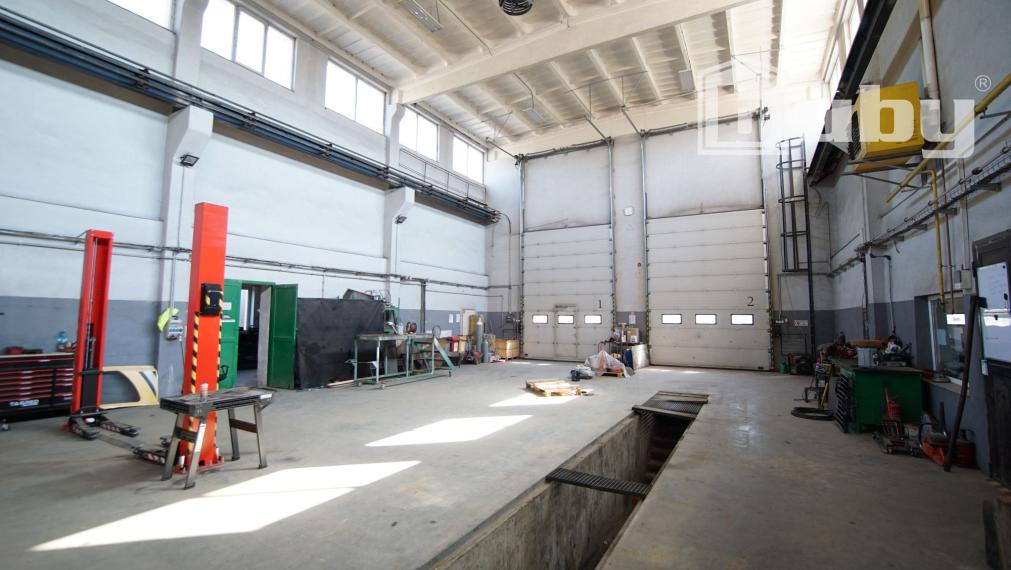 Komerčné priestory - priemyselná hala s výrobno-opravárenskou dielňou, v priemyselnej časti Martin - Košúty, na prenájom.