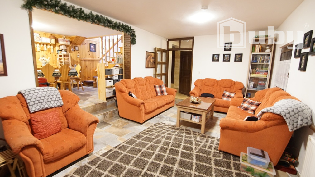 Murovaná chata na predaj, Martin - Stráne, 6 izieb, vlastný pozemok 500m2.