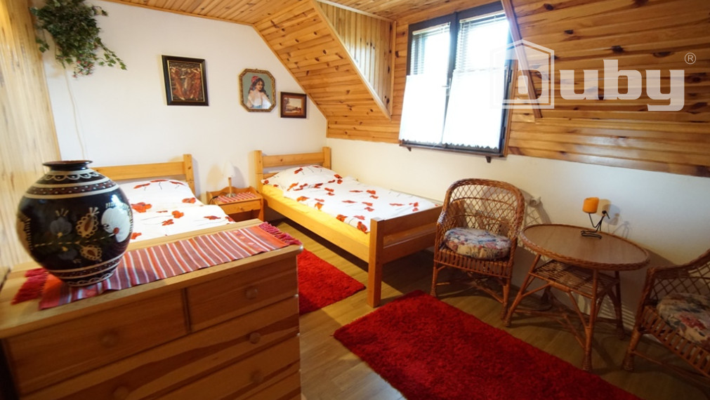 Murovaná chata na predaj, Martin - Stráne, 6 izieb, vlastný pozemok 500m2.