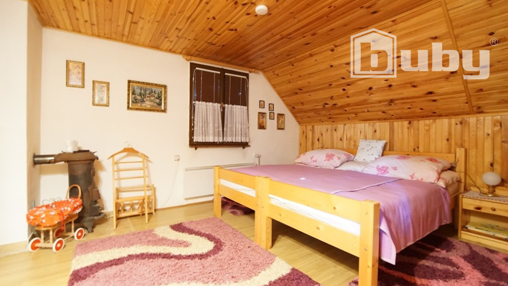 Murovaná chata na predaj, Martin - Stráne, 6 izieb, vlastný pozemok 500m2.