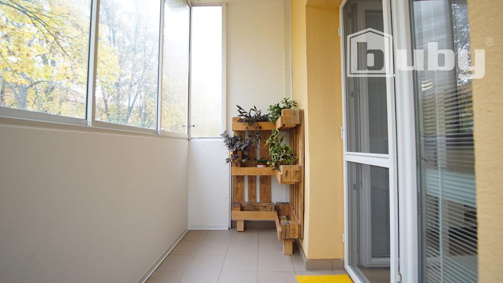 Predám 2 izbový byt v centre Martina, kompletná rekonštrukcia.