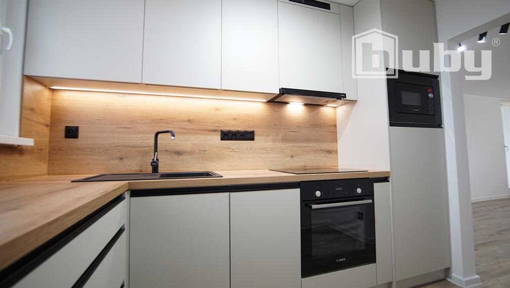 Predám 4 izbový byt 84 m2 (video), v Martine, časť Priekopa, kompletná rekonštrukcia.