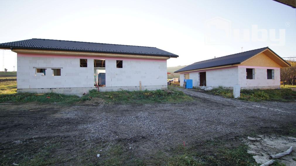 Novostavby murovaných rodinných domov v obci Socovce na predaj, okres Martin.