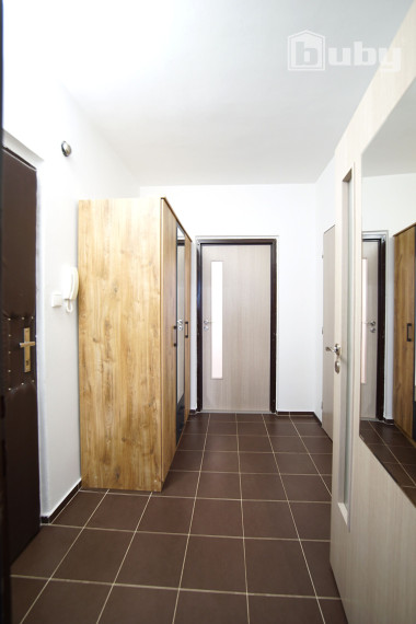 Na prenájom 2 izbový byt (49 m2), Záturčie, Martin.