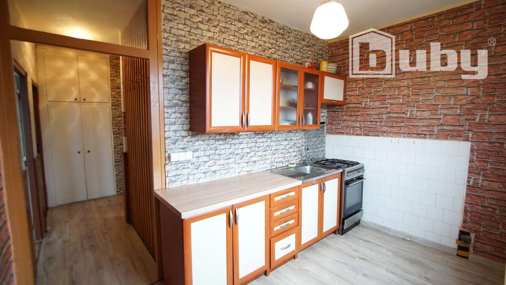 Na predaj 2 izbový byt na Severe v Martine, veľký balkón, 57 m2 .