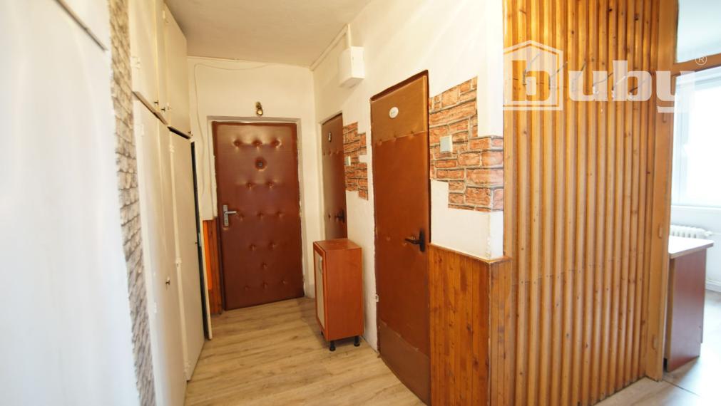 Na predaj 2 izbový byt na Severe v Martine, veľký balkón, 57 m2 .