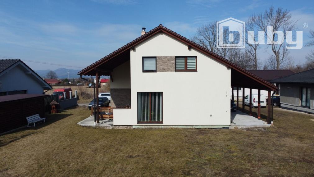 Novostavba, rodinný dom na predaj, pozemok 1039 m2, obec Blatnica, okres Martin.