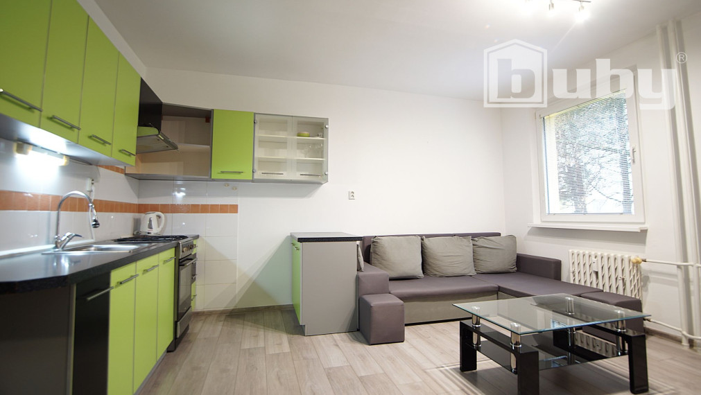 Na prenájom 2 izbový byt (49 m2), Záturčie, Martin.