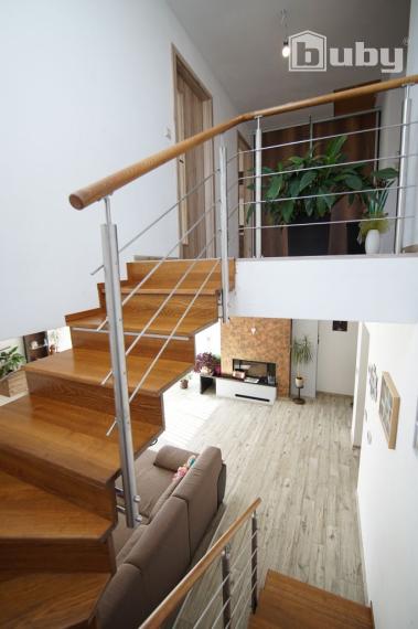 Na predaj poschodový 5 izbový rodinný dom, pozemok 1039 m2, obec Blatnica, okres Martin.